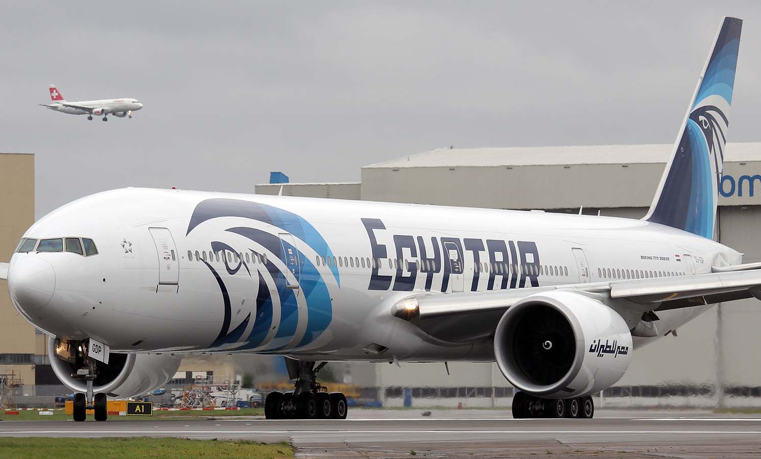 “مصرللطيران” تستقبل عدداً من شركات الطيران العالمية لإجراء الصيانه الثقيلة لها