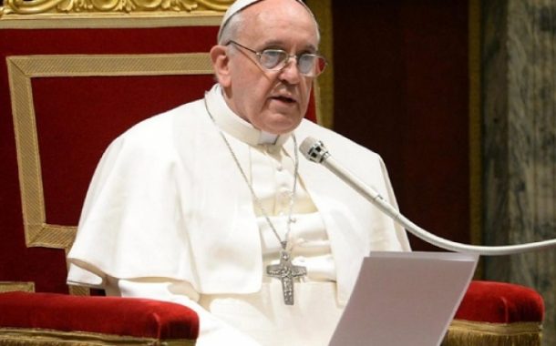 بابا الفاتيكان يدعو لاتخاذ تدابير ملموسة لإنهاء الحرب في أوكرانيا وغزة