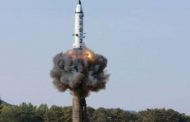 كوريا الجنوبية تقول إن بيونغ يانغ تختبر صواريخ مضادة للسفن.