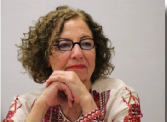 نوال حلاوة  – روائية فلسطينية مقيمة بكندا نزرع قيمنا في زمننا المهزوم