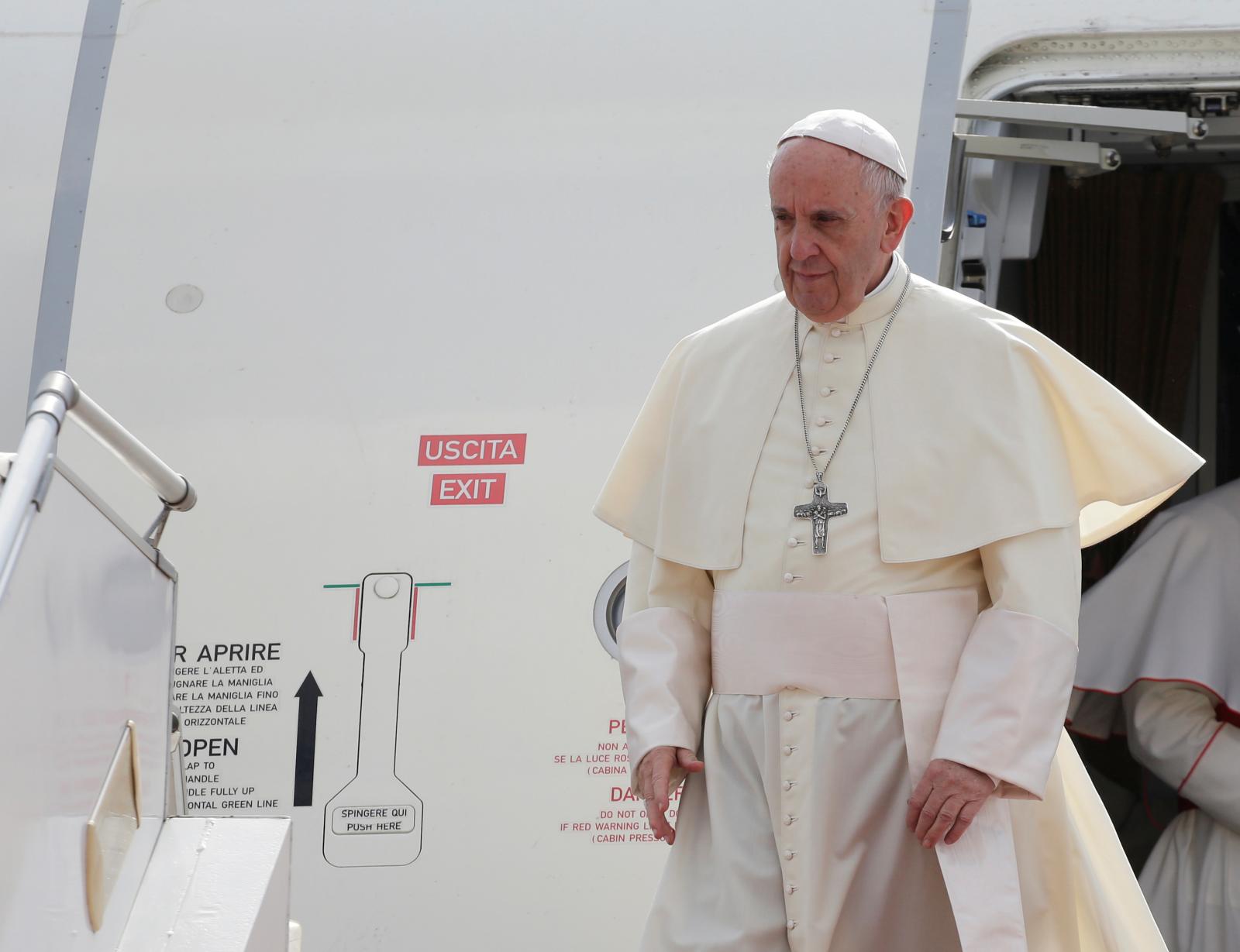البابا فرنسيس يرغب في القيام بأول زيارة باباوية للعراق