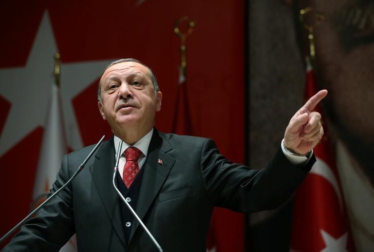 إردوغان: تركيا لن تخضع “لابتزاز” أمريكا في قضية انتهاك العقوبات على إيران