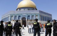 قوات الاحتلال تحاصر الاقصى أثر مناوشات بين مستوطنين وحراس المسجد الأقصى
