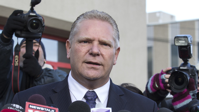 Ford abolit la taxe sur le carbone en Ontario