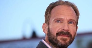مهرجان القاهرة السينمائي الدولي يكرّم النجم العالمي رالف فاينس