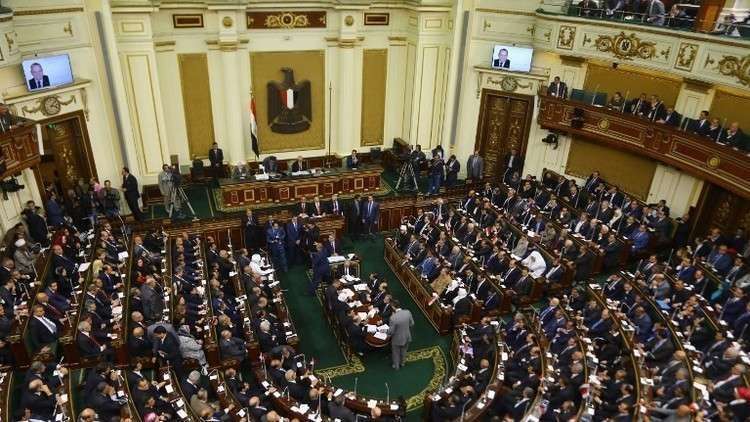 مصر.. مشروع قانون جديد لحظر النقاب في الأماكن العامة