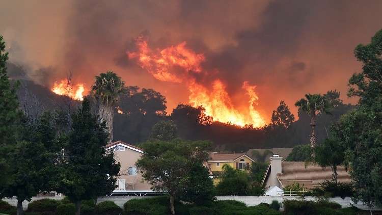 حريق “كامب فاير” يلتهم مقاطعة في كاليفورنيا!