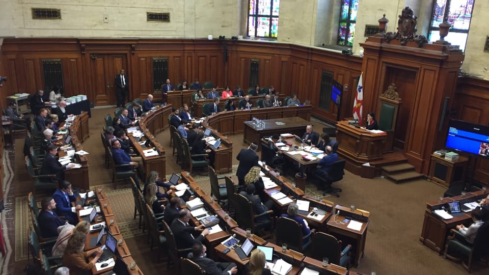 Les élus montréalais pourraient bientôt cesser d’applaudir à l’Hôtel de Ville