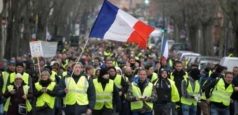 تشديد الإجراءات الأمنية فى باريس وسط مخاوف من افساد متظاهرى “السترات الصفراء” احتفالات الشانزلزيه