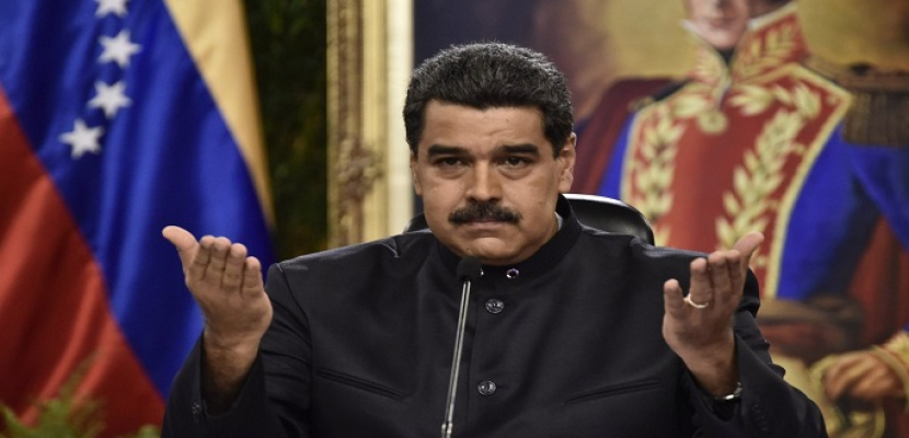 مادورو يصف إرسال المساعدات الأمريكية إلى بلاده بالـ”مسرحية سياسية”