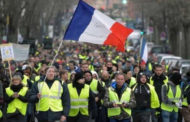 محتجو “السترات الصفراء” يتظاهرون اليوم لإدانة عنف الشرطة في فرنسا