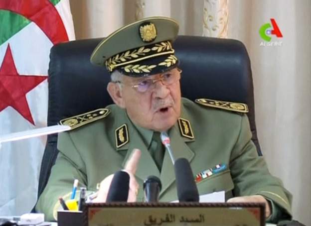 قائد الجيش الجزائري يوجه تحذيرا شديد اللهجة إلى المدير السابق للمخابرات