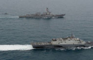 قائد إيراني يحذر السفن الحربية الأمريكية من الاقتراب من زوارق الحرس
