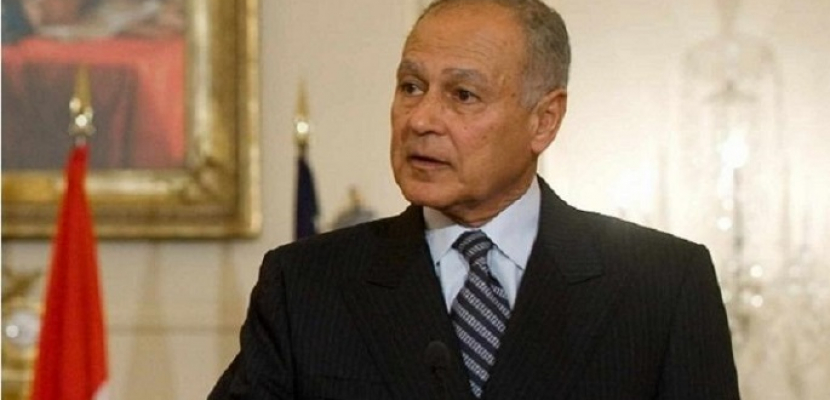 أبو الغيط يدعو إلى ضبط النفس والالتزام بالمسار السياسي لتسوية الأزمة الليبية