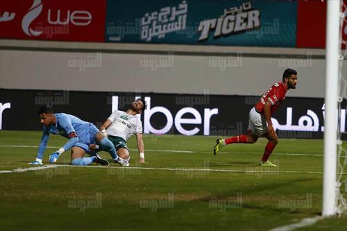 الأهلي يحقق فوزا مستحقا على المصري.. ويشعل قمة الدوري