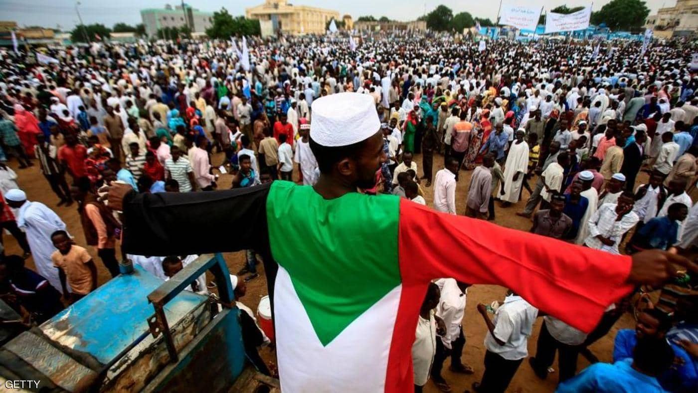 السودان: المعارضة تنتقد قرار الجيش تعليق المفاوضات وتدعو لمواصلة الاعتصام في العاصمة