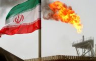 إيران تحشد جميع مواردها لبيع النفط في “السوق الرمادية”