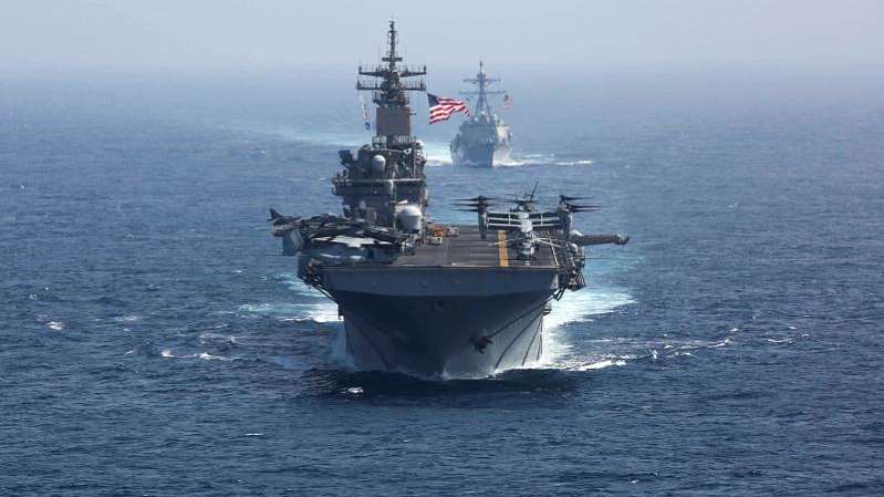 مسؤول عسكري: بوسع إيران أن تغرق سفن أمريكا الحربية “بأسلحة سرية”
