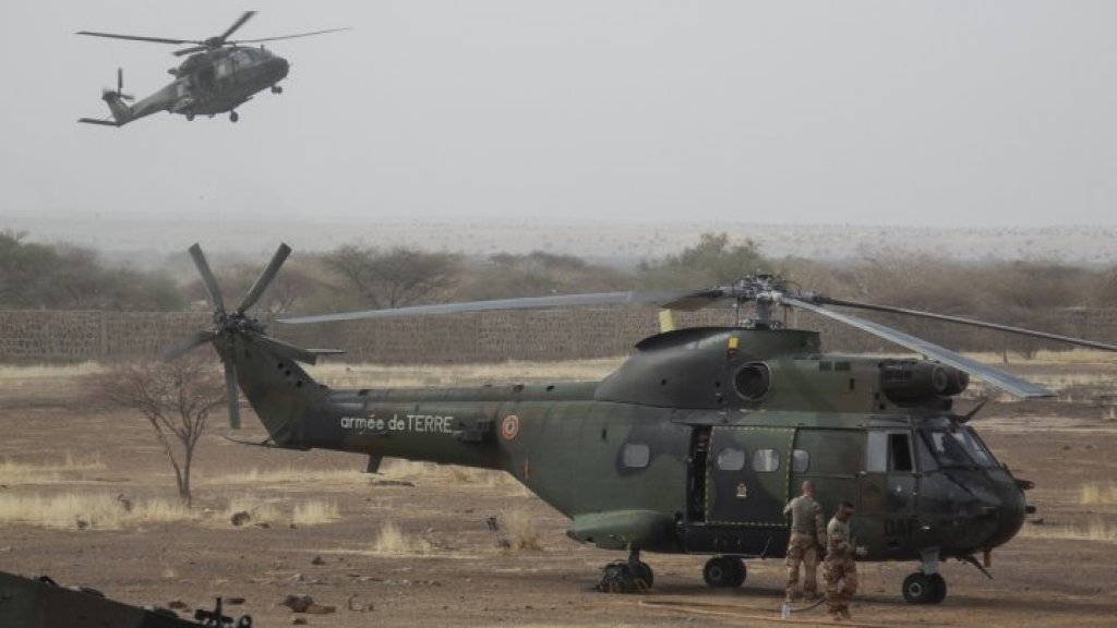 القوات الفرنسية تحرر رهائن في بوركينا فاسو بينهم فرنسيان خطفا في بنين ومقتل جنديين بالعملية