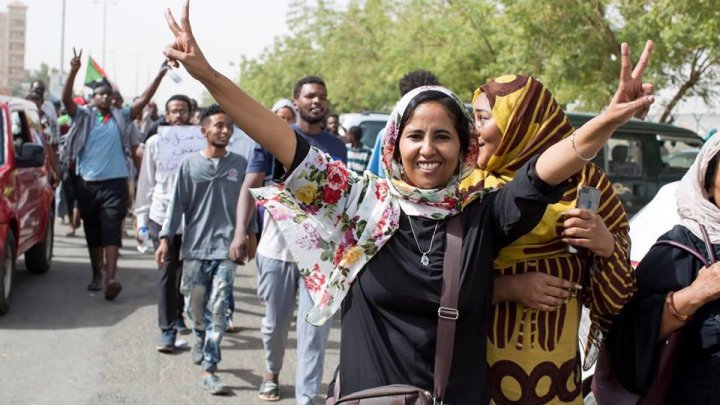 السودان: متظاهرون من دارفور ينضمون للمعتصمين في الخرطوم وينددون بالمجلس العسكري الانتقالي
