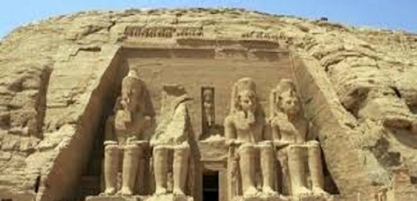شركة تعرض فيلما دعائيا عن الأماكن السياحية المختلفة في مصر