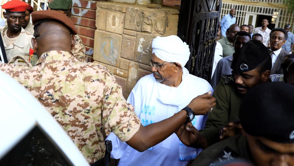 السودان: إرجاء أولى جلسات محاكمة البشير