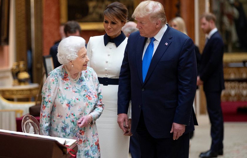 الملكة إليزابيث تهدي ترامب كتابا لتشرشل عن الحرب العالمية الثانية