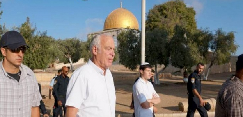 مستوطنون يقتحمون الأقصى بقيادة وزير الزراعة الإسرائيلي