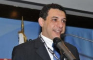 مسؤول: رجل الأعمال اللبناني المحتجز نزار زكا يغادر إيران إلى بيروت
