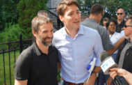 Justin Trudeau assiste à l’investiture de Steven Guilbeault