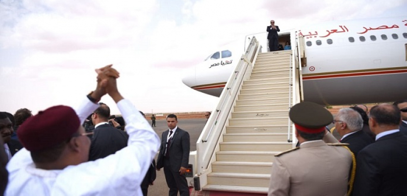 الرئيس السيسى يعود إلى القاهرة قادماً من النيجر بعد ترؤس القمة الافريقية