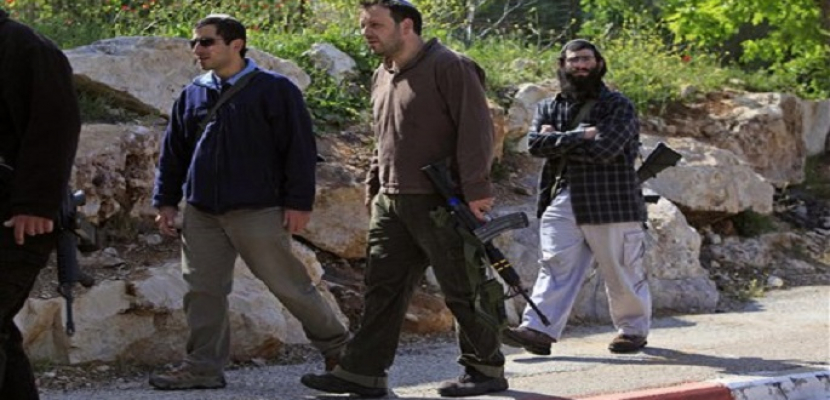 مستوطنون يقتحمون المنطقة الأثرية في شمال نابلس بحراسة الاحتلال الإسرائيلي