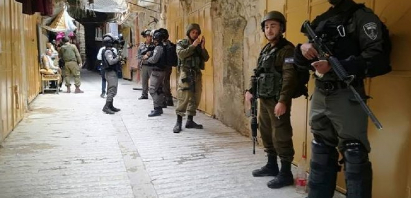 الاحتلال الإسرائيلي يغلق المحلات التجارية في الخليل تمهيدًا لزيارة نتنياهو