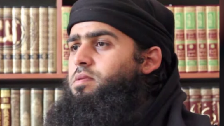 تنظيم “داعش” يؤكد مقتل المتحدث باسمه أبو الحسن المهاجر