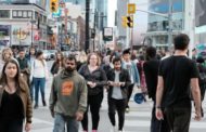 ارتفاع قياسي لعدد السكان في كندا بسبب الهجرة