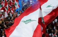 أجواء احتفالية خلال التظاهرات مع التمسك بمطلب رحيل السلطة الحاكمة فى لبنان