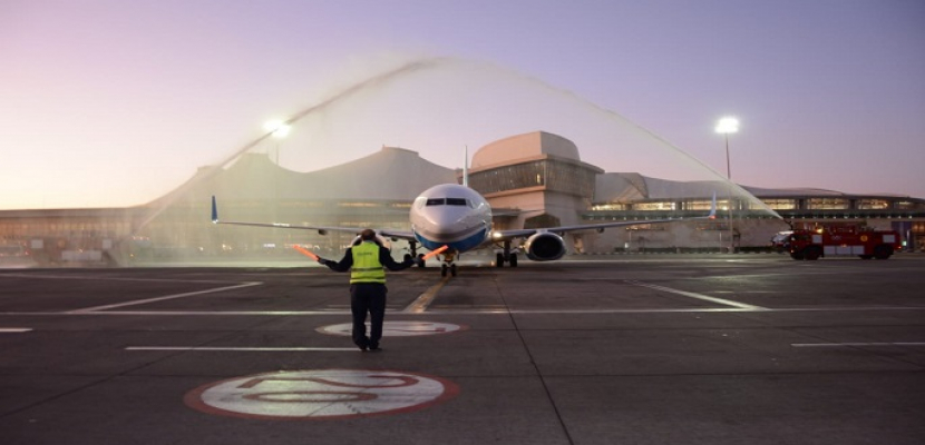 وصول أول رحلة طيران بريطانية إلى شرم الشيخ بعد توقف استمر 4 أعوام