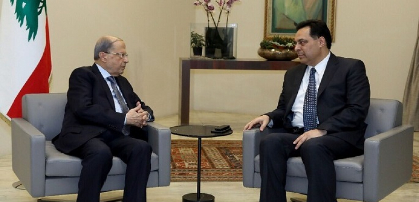 دياب يبدأ اليوم مشاورات تشكيل الحكومة اللبنانية غداة صدامات وقطع طرق