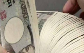 الدولار مستقر قبل بيانات تضخم أمريكية والين تحت ضغط