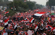 السيستاني يندد بالعنف ضد المحتجين في العراق ويدعو لحكومة تحظى بثقة الشعب