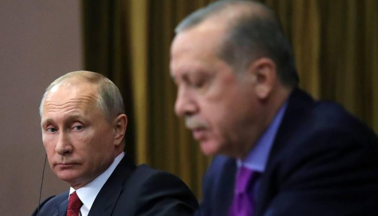 اتصال هاتفي  بين أردوغان وبوتن وسط توتر «خطير» في سوريا..