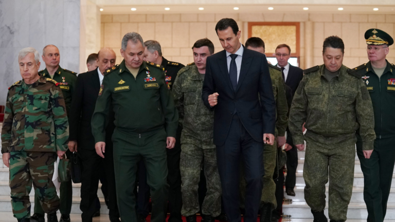 وزير الدفاع الروسي يجري محادثات مع الأسد في سوريا