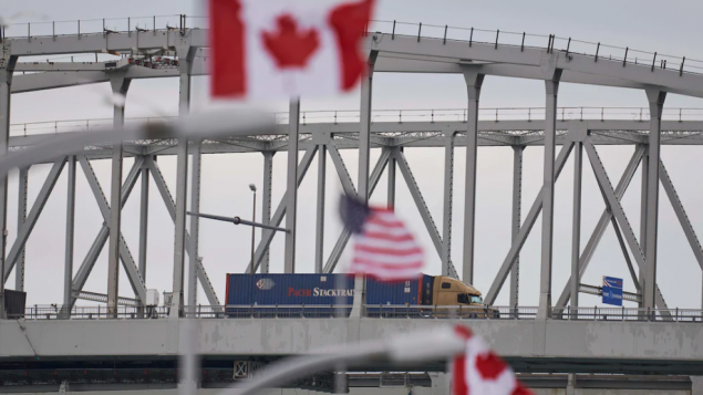 إغلاق الحدود بين كندا والولايات المتّحدة في وجه “السفر غير الضروري”