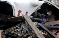 تحطم طائرة ركاب باكستانية على متها 107 أشخاص في كراتشي