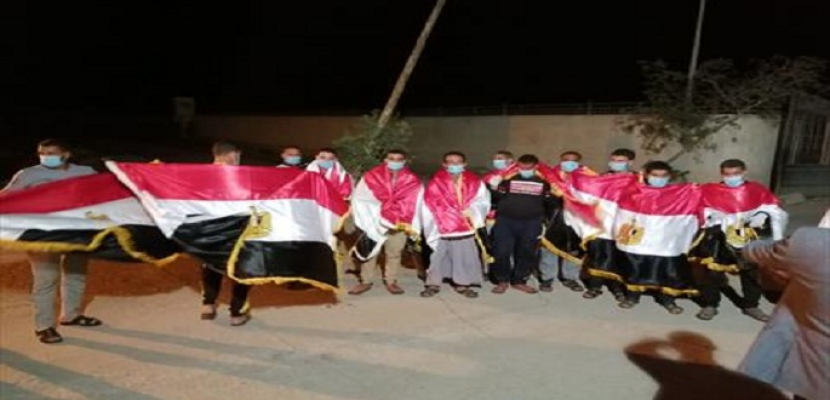 المصريون العائدون من ليبيا يشكرون الرئيس السيسي على سرعة التدخل لإعادتهم للوطن