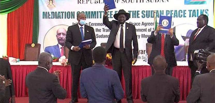 حكومة السودان والحركات المسلحة يوقعان بالأحرف الأولى على اتفاق السلام