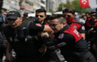 تركيا تعتقل 54 جنديًا بتهمة الانتماء لـ جماعة جولن‎