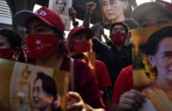 توجيه الاتهام إلى أونج سان سو تشي وتزايد الدعوات لعصيان مدني