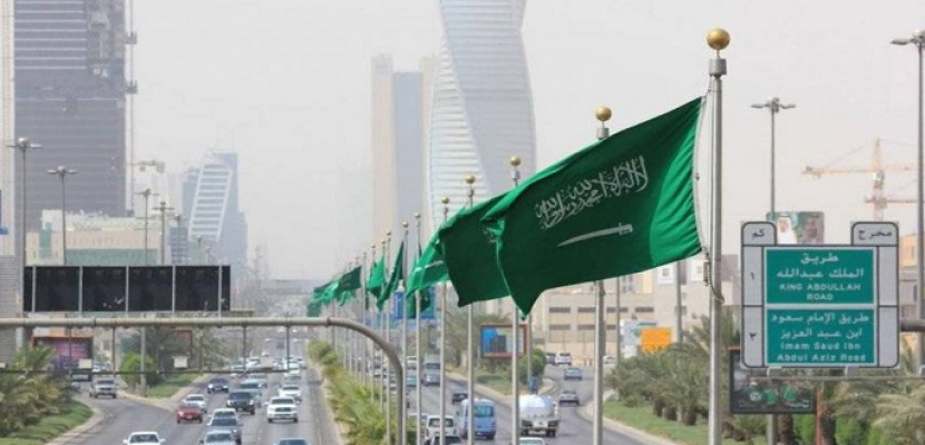السعودية تدرج 25 شخصا وكيانا على قائمتها للإرهاب لتورطهم في تمويل الحوثيين