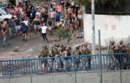 إصابة 15 جنديا لبنانيا خلال مواجهات مع محتجين في طرابلس